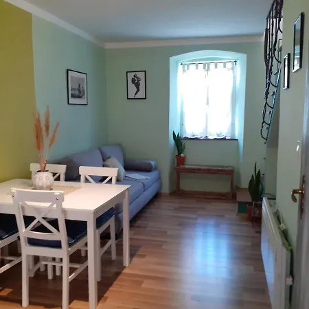 Krianca Apartman *