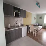 Krianca Apartment